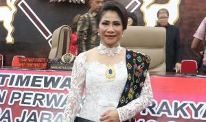ibu reni ibu reni 1