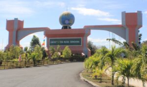 Gerbang undana OK 1