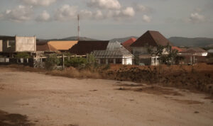 Kantor mangkrak