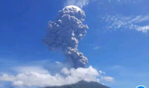 gunung-ile-lewotolok-kembali-erupsi-warga-radius-2-km-diminta-tak-lakukan-aktivitas-OXt6CzOUyg gunung ile lewotolok kembali erupsi warga radius 2 km diminta tak lakukan aktivitas OXt6CzOUyg