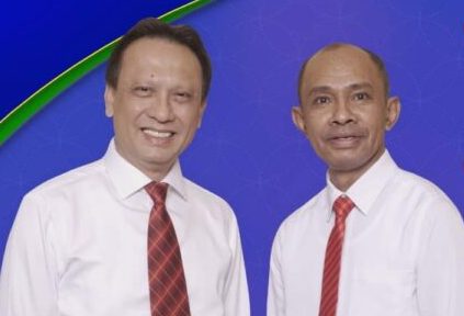 dr. Taolin Agustinus Sp.PD dan Drs. Aloysius Haleserens