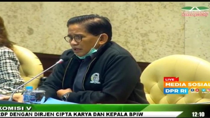 anggota komisi v dpr bakri 169