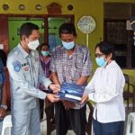 jasa raharja serahkan santunan kepada keluarga pramugari sriwijaya air sj182 mia trestyani wadu angga rizadetikcom 169
