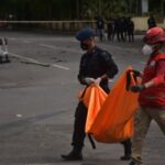 antarafoto evakuasi jenazah terduga pelaku bom bunuh diri di makassar 280321 ia ap 2 f98226d9146df400942a72dcf2844683 600x400