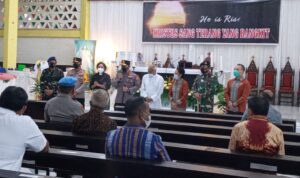 kapolri di gereja kapolri di gereja