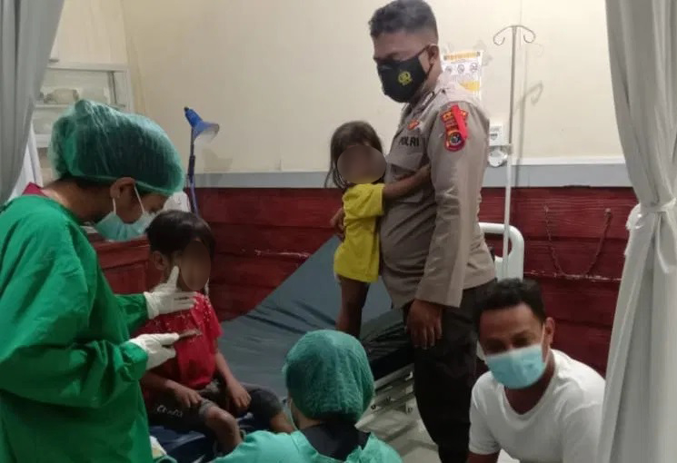 balita ditelantarkan OK