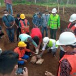 pelatakan batu pertama pelatakan batu pertama