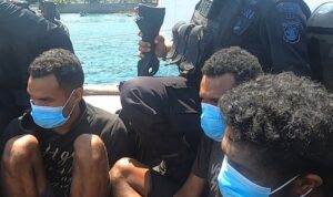 cerita-kapolres-alor-kejar-perusak-ambulans-sampai-dinas-di-hutan cerita kapolres alor kejar perusak ambulans sampai dinas di hutan