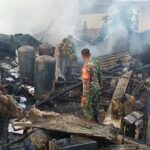 gudang alat bekas dan arsip rsud sumba timur terbakar