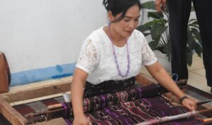 tenun tenun