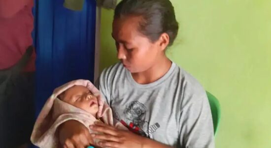 bayi 5 bulan