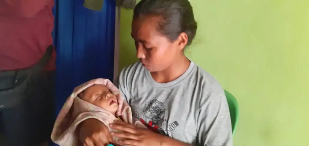bayi 5 bulan