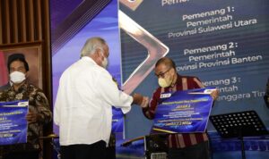 NTT juara 3