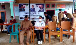 kades liang sambut anggota DPRD kades liang sambut anggota DPRD