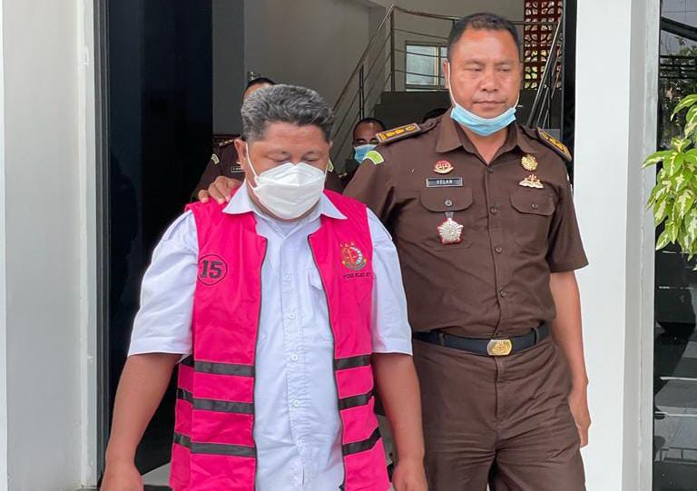 tersangka kejati