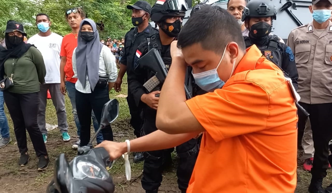 tersangka randy
