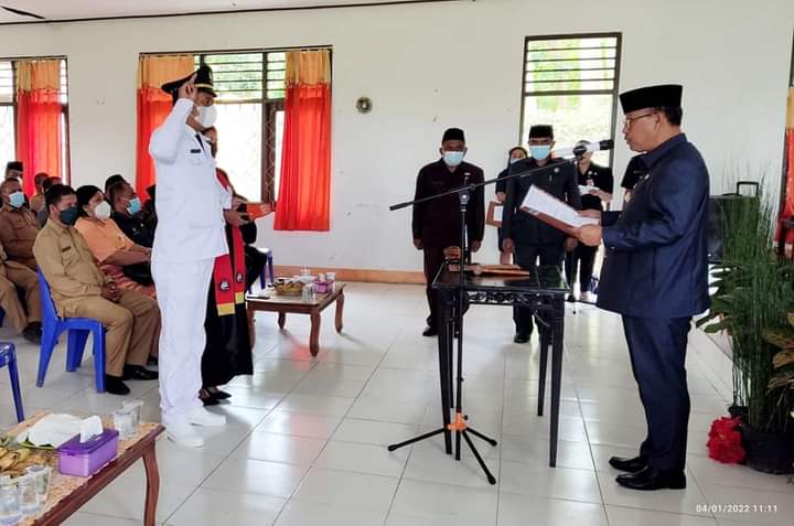 waikabbak lantik camat