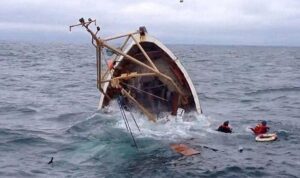 Kapal-terbalik-ok Kapal terbalik ok