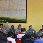 berkantor di kelurahan 1