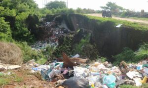 sampah perbatasan sampah perbatasan