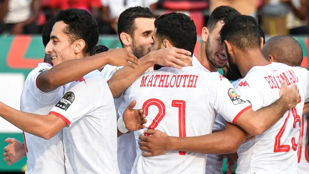 Daftar Model Jersey Negara Peserta Piala Dunia 2022 Qatar, Mana Terbaik? 51 tunisia kandang