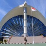 megahnya kantor gubernur ntt