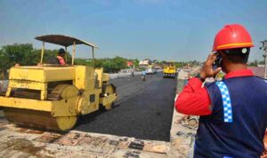 antarafoto-pengaspalan-jalan-jembatan antarafoto pengaspalan jalan jembatan
