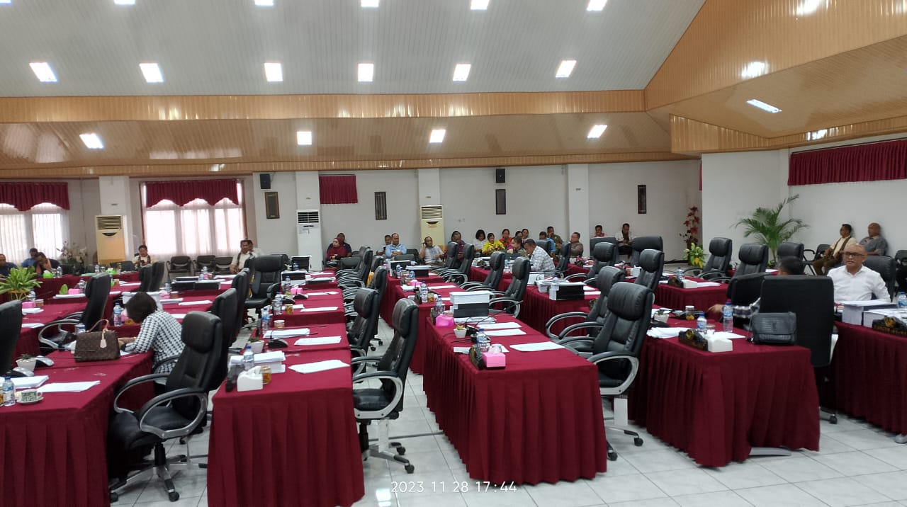 kursi kosong