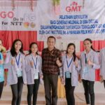 bersama anak SMA Katolik Kefa
