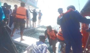 kapal terbakar