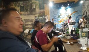 frans go royal cafe frans go royal cafe