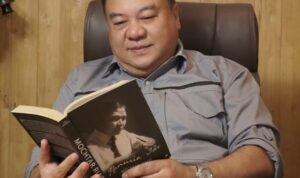 FG baca buku -2 FG baca buku 2
