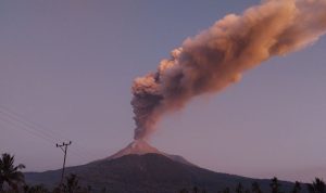 gunung_lewotobi_laki_laki_erupsi-0MVX_large gunung lewotobi laki laki erupsi 0MVX large