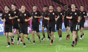 Latihan-Timnas-Indonesia-Jelang-Hadapi-Bahrain_20250324_212647 Latihan Timnas Indonesia Jelang Hadapi Bahrain 20250324 212647
